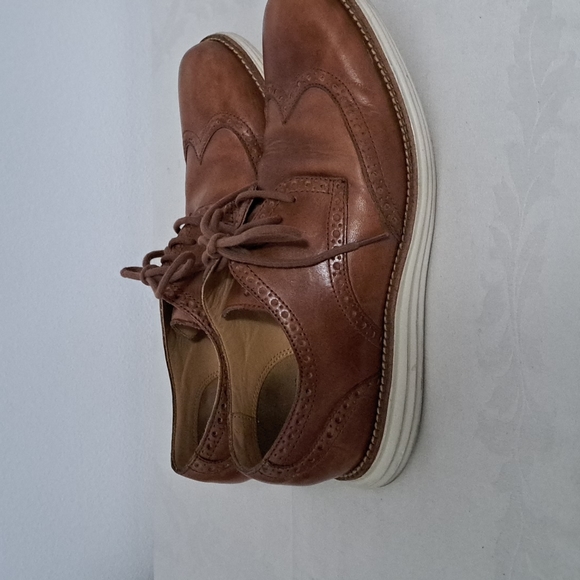 Cole Haan Lunarlon brown leather wing tip size 8 1/2 shoes. - Picture 4 of 8